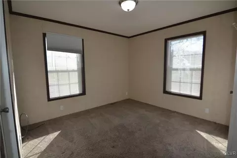 118 Hickory Hills Dr, Bath, PA 18014 photo 30