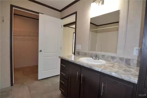 118 Hickory Hills Dr, Bath, PA 18014 photo 20