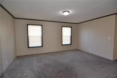 118 Hickory Hills Dr, Bath, PA 18014 photo 31