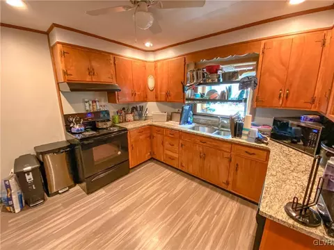 710 3rd Ave, Bethlehem, PA 18018 photo 4