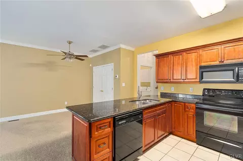 1856 Gregory Pl, Hellertown, PA 18055 photo 14