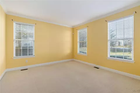 1856 Gregory Pl, Hellertown, PA 18055 photo 8