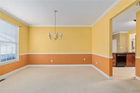 1856 Gregory Pl, Hellertown, PA 18055 photo 11