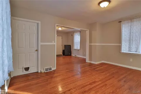1118 E 4 St, Bethlehem, PA 18015 photo 10