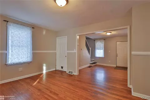 1118 E 4 St, Bethlehem, PA 18015 photo 9