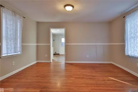 1118 E 4 St, Bethlehem, PA 18015 photo 8