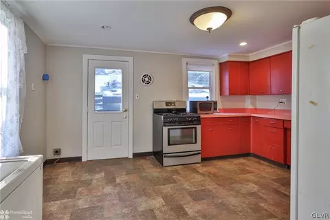1118 E 4 St, Bethlehem, PA 18015 photo 11