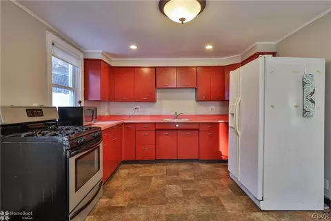 1118 E 4 St, Bethlehem, PA 18015 photo 12