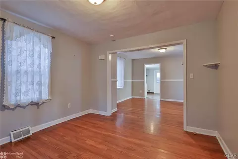1118 E 4 St, Bethlehem, PA 18015 photo 7