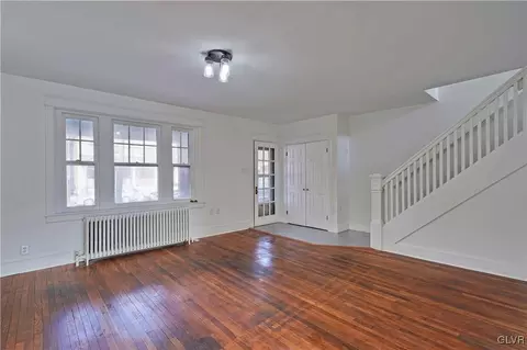 320 E Locust St, Bethlehem, PA 18018 photo 6