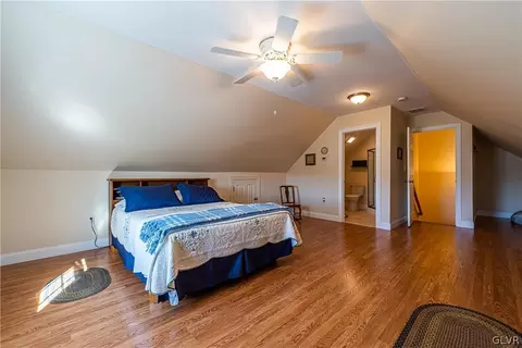 215 Eagle View Dr, Bath, PA 18014 photo 8