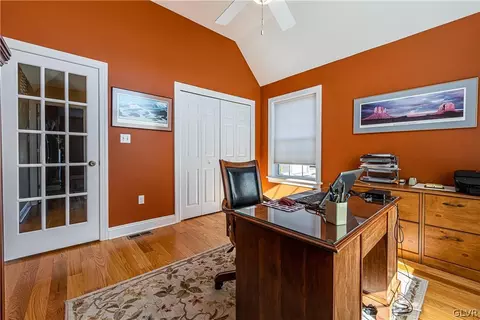 215 Eagle View Dr, Bath, PA 18014 photo 7