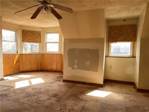 1137 E 3rd St, Bethlehem, PA 18015 photo 6