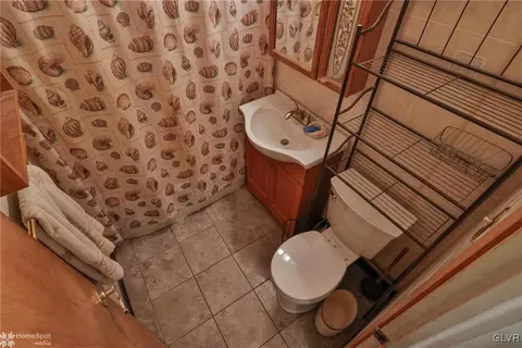 3027 Cornwall Rd, Bethlehem, PA 18017 photo 8