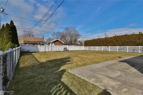3027 Cornwall Rd, Bethlehem, PA 18017 photo 12