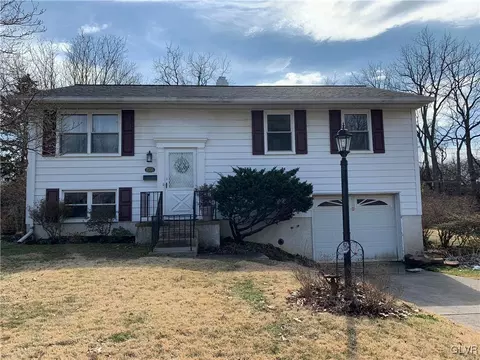 2205 Pinehurst Rd, Bethlehem, PA 18018 photo 1