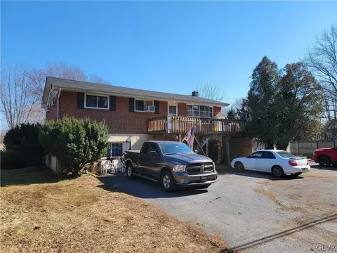 2173 Brookside Rd, Macungie, PA 18062