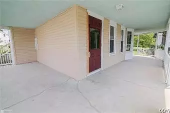 277 E Main St, Bath, PA 18014 photo 5