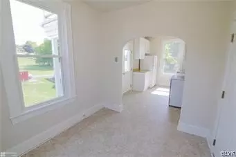 277 E Main St, Bath, PA 18014 photo 16