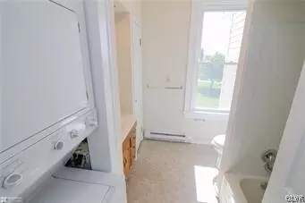 277 E Main St, Bath, PA 18014 photo 14