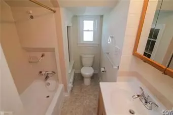 277 E Main St, Bath, PA 18014 photo 10