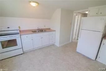 277 E Main St, Bath, PA 18014 photo 19