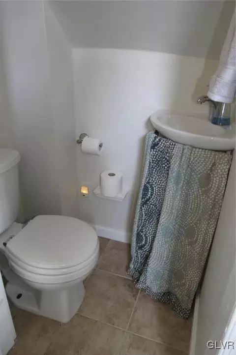 414 Maple Rd, Hellertown, PA 18055 photo 31
