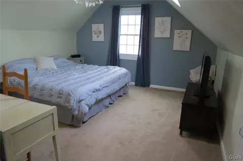 414 Maple Rd, Hellertown, PA 18055 photo 28