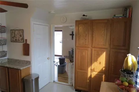 414 Maple Rd, Hellertown, PA 18055 photo 13