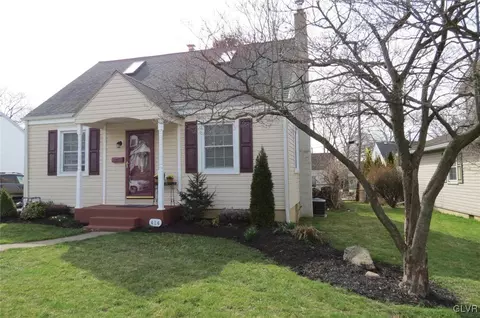 414 Maple Rd, Hellertown, PA 18055 photo 3