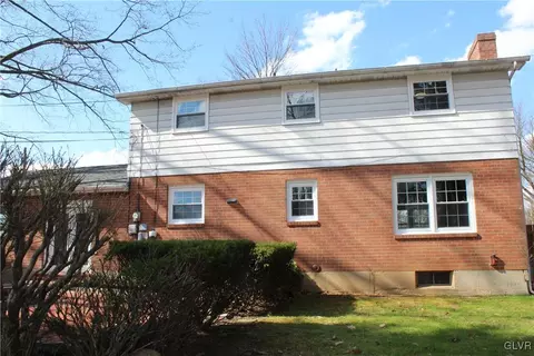 2004 Johnston Dr, Bethlehem, PA 18017 photo 5