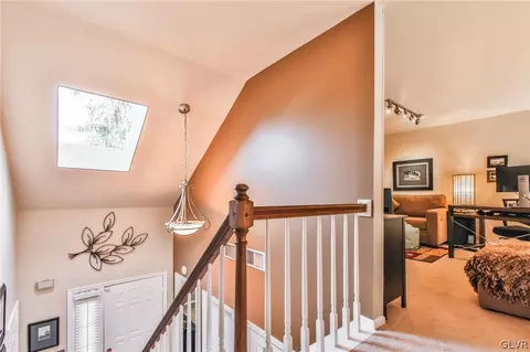 2820 Greenleaf Ct, Bethlehem, PA 18017 photo 24