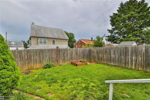 33 E Goepp St, Bethlehem, PA 18018 photo 6