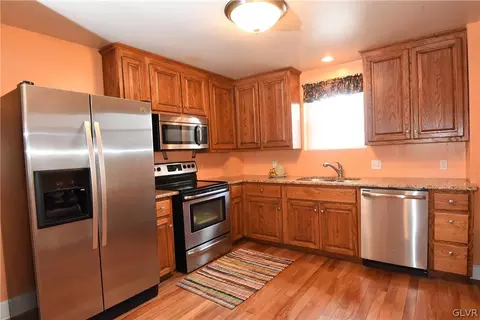 813 5th St, Fullerton, PA 18052 photo 8