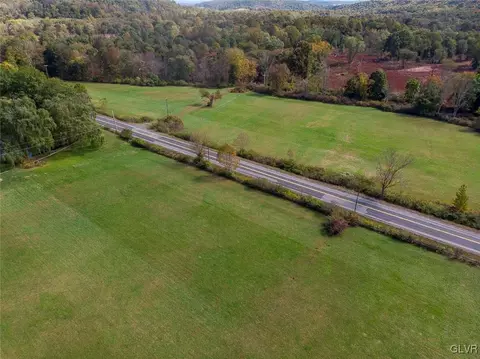 South Adamsdale Road South, Schuylkill, PA 17972