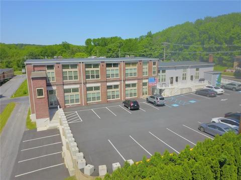374 W Main, Bath, PA 18014 photo 1