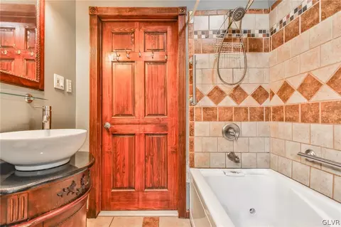 357 9th St, Northampton, PA 18067 photo 11