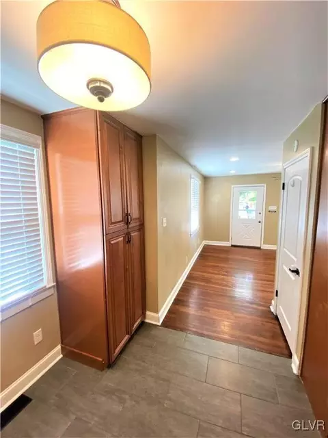 826 Maple Rd, Hellertown, PA 18055 photo 11