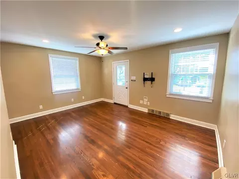 826 Maple Rd, Hellertown, PA 18055 photo 13