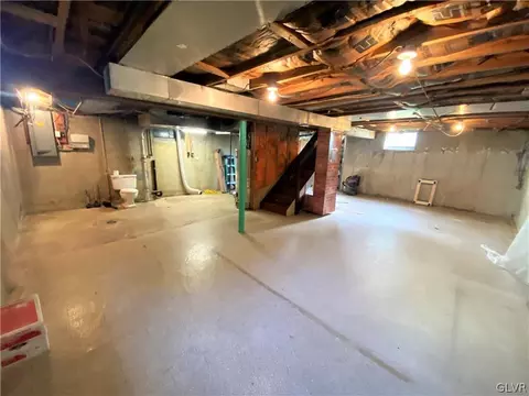 826 Maple Rd, Hellertown, PA 18055 photo 23