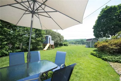 139 Beech Cir, Hellertown, PA 18055 photo 35