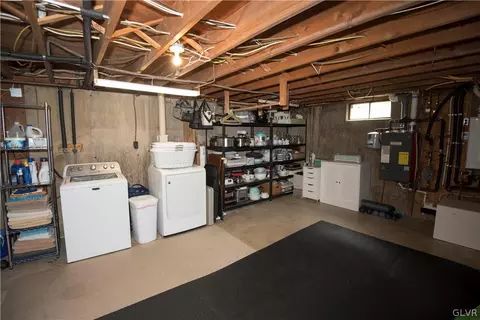 139 Beech Cir, Hellertown, PA 18055 photo 34