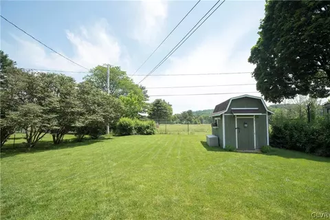 139 Beech Cir, Hellertown, PA 18055 photo 39