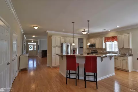 1067 Declaration Dr, Bethlehem, PA 18017 photo 14