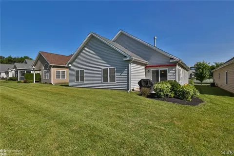 1067 Declaration Dr, Bethlehem, PA 18017 photo 39