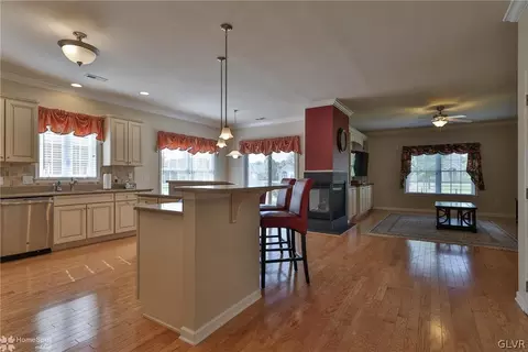1067 Declaration Dr, Bethlehem, PA 18017 photo 13
