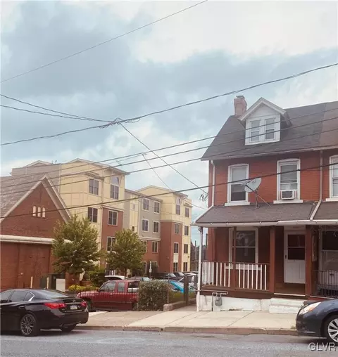917 E 5th St, Bethlehem, PA 18015 photo 1
