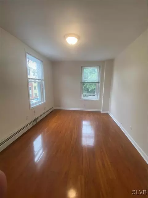 917 E 5th St, Bethlehem, PA 18015 photo 7