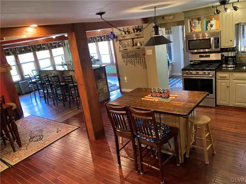 669 S Summit Rd, Bath, PA 18014 photo 17