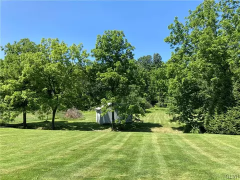 669 S Summit Rd, Bath, PA 18014 photo 44